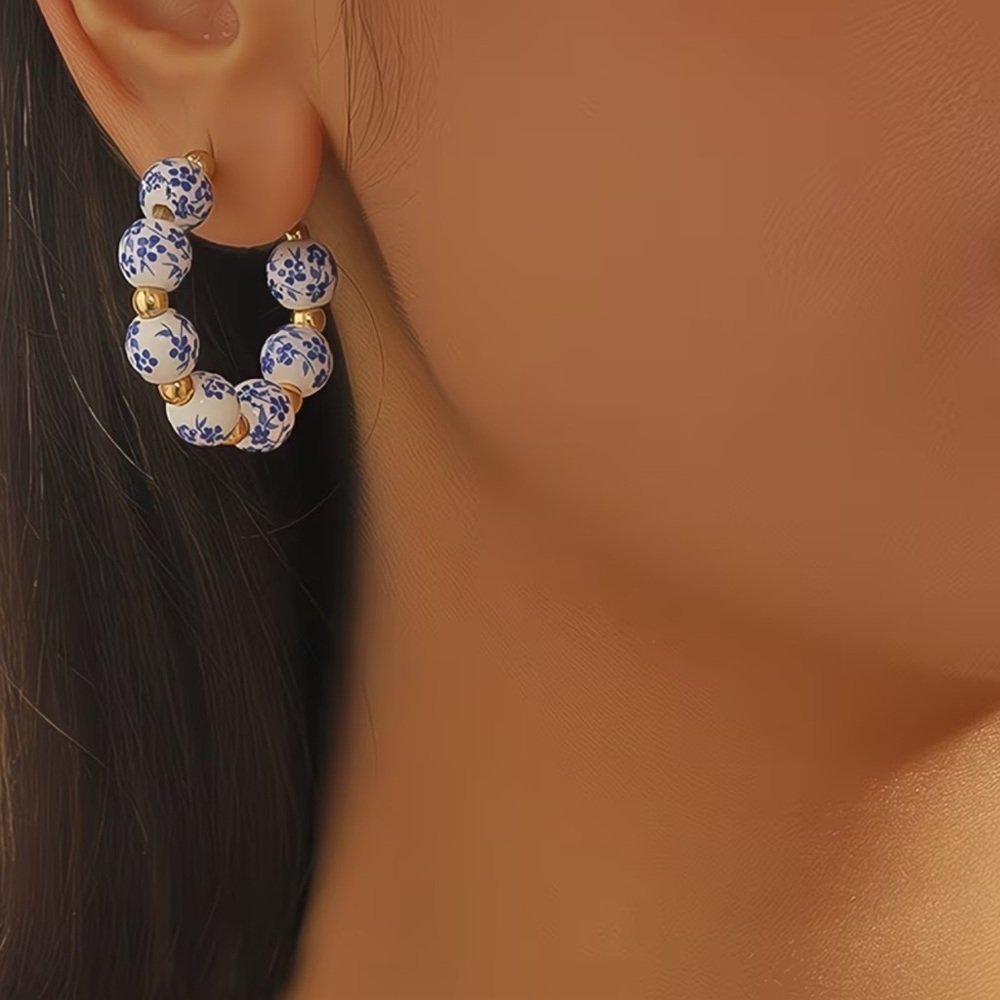 NEW Blue and Gold Floral Hoop Earrings. 💙 A0-20 - Picture 3 of 5